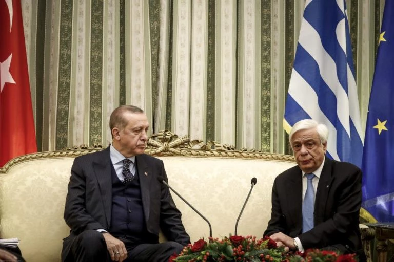 Μας δουλεύει! Ευχές Ερντογάν σε Παυλόπουλο για περαστικά – Την… ευημερία του Ελληνικού Λαού »θέλει» ο Σουλτάνος